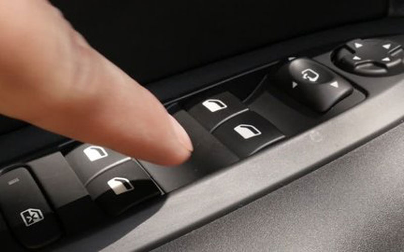 Auto Door Glass Replacement Houston Tx and Door Glass Replacement with Low and Fast Cost and the Best Door Glass Replacement Houston Mobile Cheap Car Glass Repair Houston Tx Car Door Glass Replacement Houston Tx - Signs of Damaged Auto Door Glass