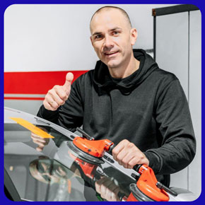 cheap windshield replacement houston tx and windshield replacement with low and fast cost and the best windshield replacement Houston Mobile cheap auto glass repair houston tx